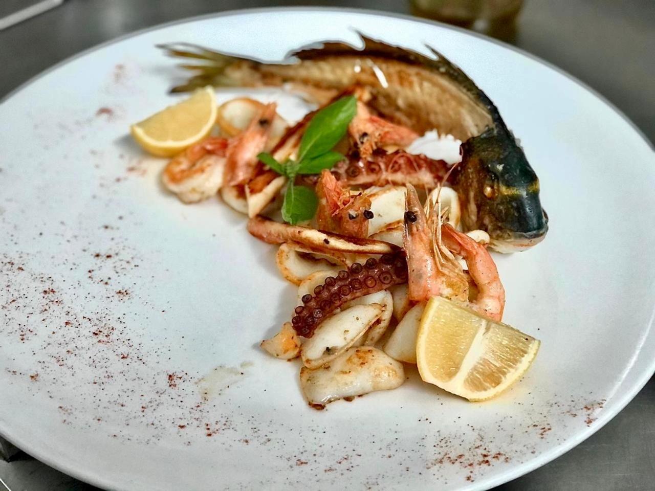 Le Palazzine Hotel Vlorë エクステリア 写真