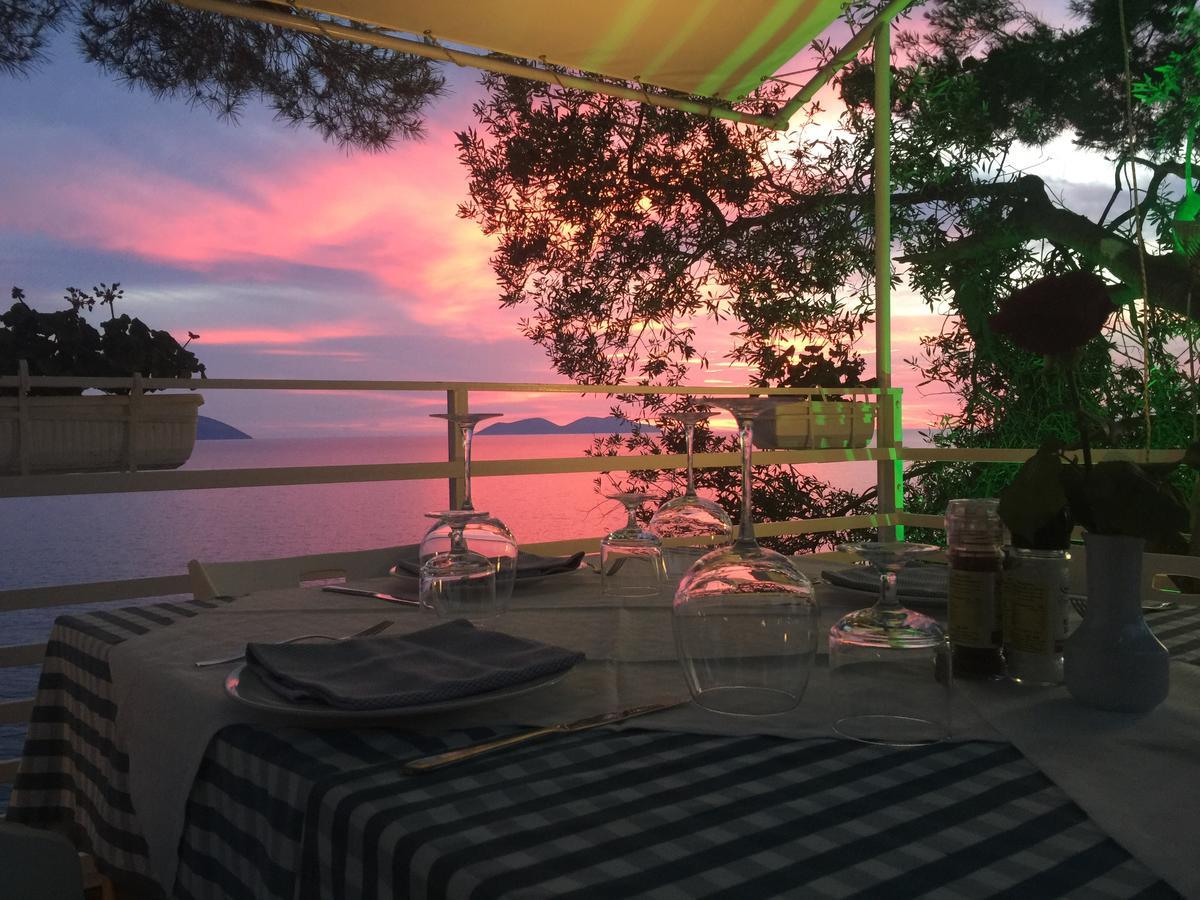Le Palazzine Hotel Vlorë エクステリア 写真